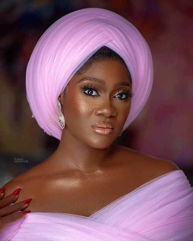 MERCY JOHNSON REPORTEDLY ARREST ANGELA OKORIE FOR CYBER BULLYING.