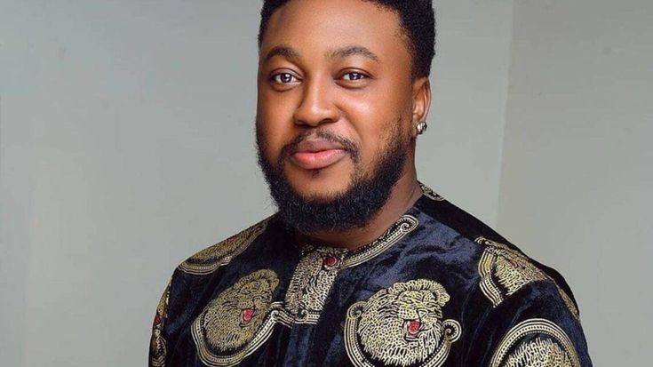 NOSA REX RECEIVES TRAILBLAZERENTREPRENEUR IN CINEMA AWARD.